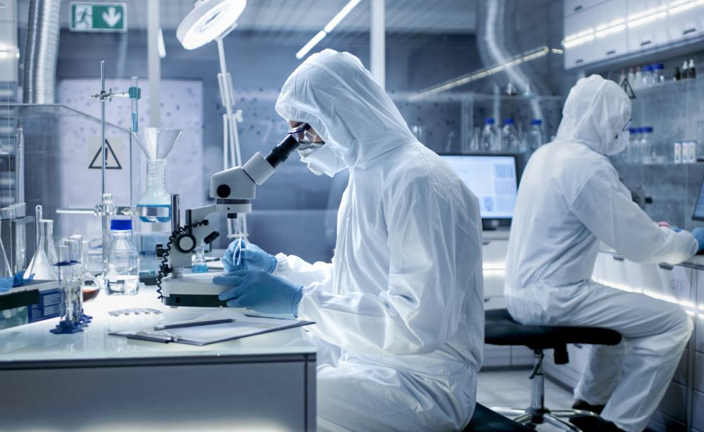 Pharmaceutical equipment endoscope